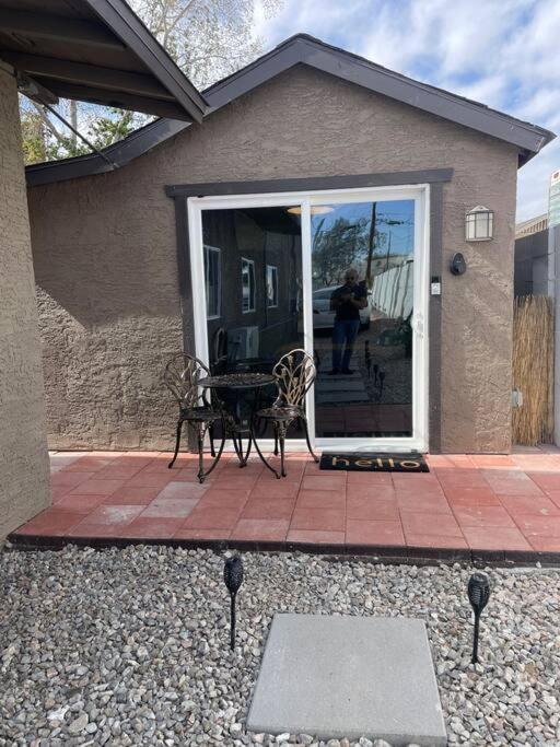 Your Tiny Downtown Home With Backyard Unit D Phoenix Bagian luar foto